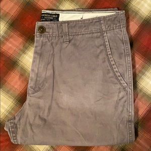AE Men’s relaxed straight gray pants - 34x36